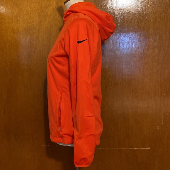 Nike Golf Light Jacket - Picture 2 of 3